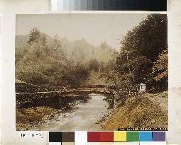 Shinkyo Bridge,the Daiyagawa River