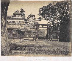 The front of Kumamotojo castle and the remains of the Hohoatemon gate