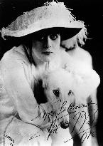 THEDA BARA