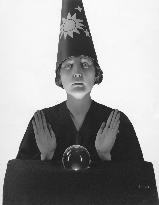 NAOMI CHILDERS PICTURE FROM THE RONALD GRANT ARCHIVE CRYSTAL