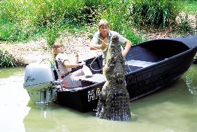 THE CROCODILE HUNTER: COLLISION COURSE STEVE IRWIN and TERRI