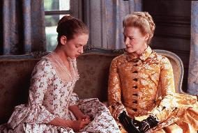 DANGEROUS LIAISONS (US/UK 1988) UMA THURMAN, GLENN CLOSE