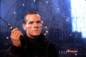 DIE HARD 2: DIE HARDER