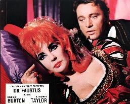 DOCTOR FAUSTUS (BR1967) Richard Burton as Doctor Faustus Eli