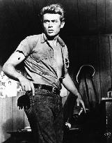 GIANT (US1956) JAMES DEAN