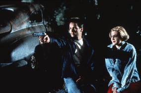 GUNCRAZY (US1992) JAMES LeGROS, DREW BARRYMORE