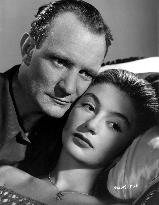 THE GOLDEN SALAMANDER