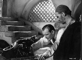 THE GOLDEN SALAMANDER