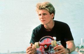 GLEAMING THE CUBE