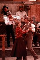 HEAVEN'S GATE (US1980) ISABELLE HUPPERT, KRIS KRISTOFFERSON
