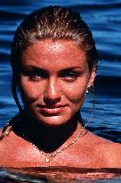 HEAD ABOVE WATER (US1996)   CAMERON DIAZ