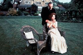 HOWARDS END