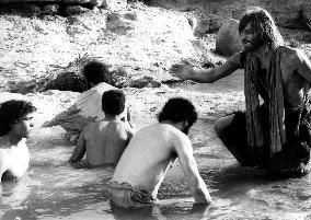 JESUS OF NAZARETH (IT/UK 1977) MICHAEL YORK as John the Bapt