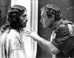 JESUS OF NAZARETH (UK/IT 1977) ROBERT POWELL as Jesus, ROD S
