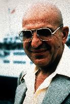 KOJAK (US TV SERIES) TELLY SAVALAS as Kojak