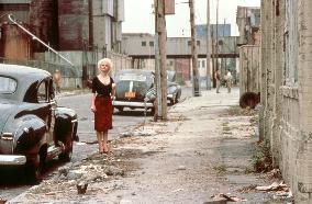 LAST EXIT TO BROOKLYN (US/UK/W GER 1989) JENNIFER JASON LEIG