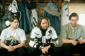 MYSTERY, ALASKA (CAN/US 1999) (left to right) RYAN NORTHCOTT