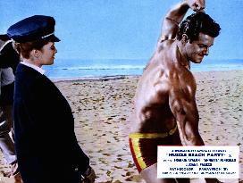 MUSCLE BEACH PARTY US 1964] luciana paluzzi AND PETER LUPUS