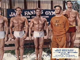 MUSCLE BEACH PARTY US 1964] DON RICKLES AND PETER LUPUS (RIG