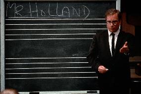 MR HOLLAND'S OPUS