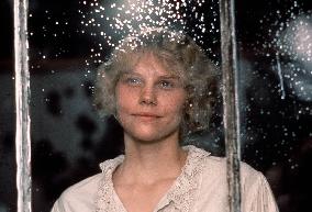 THE RAINBOW (BR1989) Sammi Davis as Ursula Brangwen THE RAIN