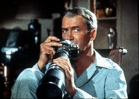 REAR WINDOW (US1954) PARAMOUNT PICTURES JAMES STEWART