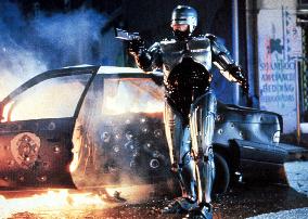 ROBOCOP 2