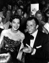 SHOW BOAT (US1951) AVA GARDNER AND FRANK SINATRA AT THE PREM