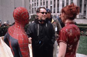 SPIDER-MAN (US2002) L-R, TOBEY MAGUIRE , DIRECTOR - SAM RAIM