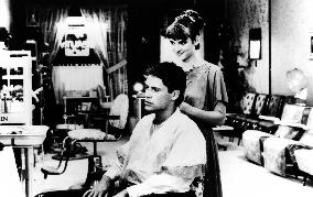 SQUARE DANCE (US1987) ROB LOWE, WINONA RYDER HAIRDRESSING