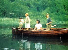 SWALLOWS AND AMAZONS