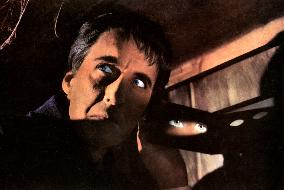 THEATRE OF DEATH (BR1966) CHRISTOPHER LEE SPYING PEEPING TOM