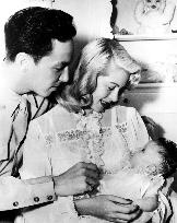 LANA TURNER WITH HER DAUGHTER, CHERYL CHRISTINA CRANE AND HE