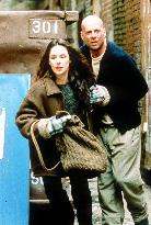 TWELVE MONKEYS (US1995) MADELEINE STOWE, BRUCE WILLIS