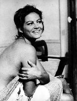 VAGHE STELLE DELL'ORSA CLAUDIA CARDINALE