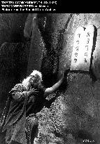 THE TEN COMMANDMENTS (US1923) THEODORE ROBERTS AS MOSES