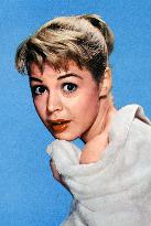 SANDRA DEE  actress   1942-2005 COLOUR PICTURE FROM THE RONA