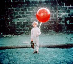 LE BALLON ROUGE aka THE RED BALLOON
