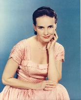 TERESA WRIGHT PORTAIT