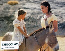 CHOCOLAT (FR/W GER/CAMEROON 1988) CECILE DUCASSE, GIULIA BOS