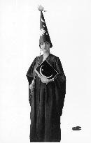 NAOMI CHILDERS MAGICIAN/WIZARD