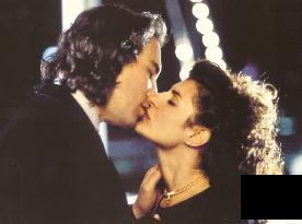 MY BIG FAT GREEK WEDDING (US/CAN 2002) NIA VARDALOS, JOHN CO