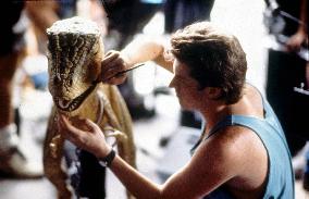 SUPERMARIO BROS (BR/US 1993)  Unidentified technician with a