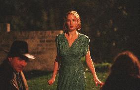 MRS HENDERSON PRESENTS