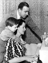 Director RONALD NEAME  with his wife BERYL HEANLY and son CH