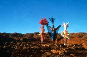 THE ADVENTURES OF PRISCILLA,  QUEEN OF THE DESERT