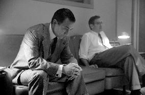 Edward R. Murrow (David Strathairn) sits in contemplation wi