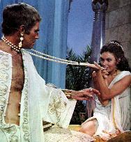 ANTONY AND CLEOPATRA