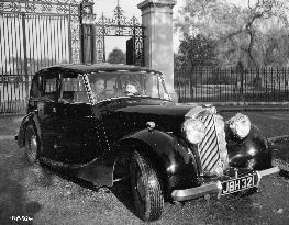 Michael Denison and Dulcie Gray in their Triumph