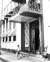 Eleven year old juvenile actor MICHEL RAY outside the RKO-RA